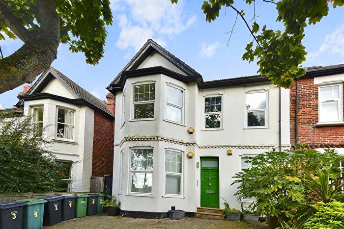 3 Bedroom Flat For Sale In Westbere Road, London, NW2