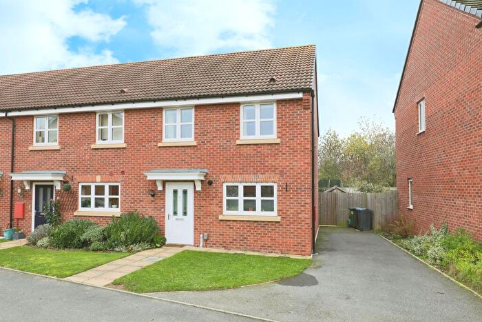 3 Bedroom End Of Terrace House For Sale In Horseshoe Crescent, Wellesbourne, Warwick, CV35