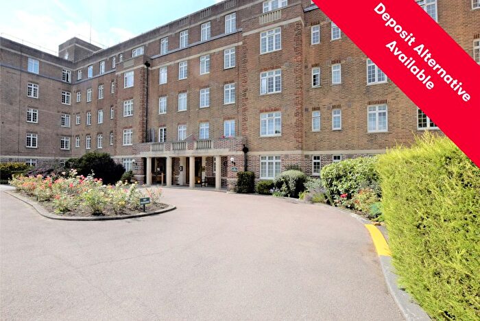 2 Bedroom Flat To Rent In Mount Ephraim, Tunbridge Wells, Kent, TN4