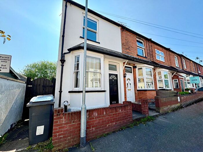 2 Bedroom End Of Terrace House To Rent In Marlborough Road, Chelmsford, Essex, CM2