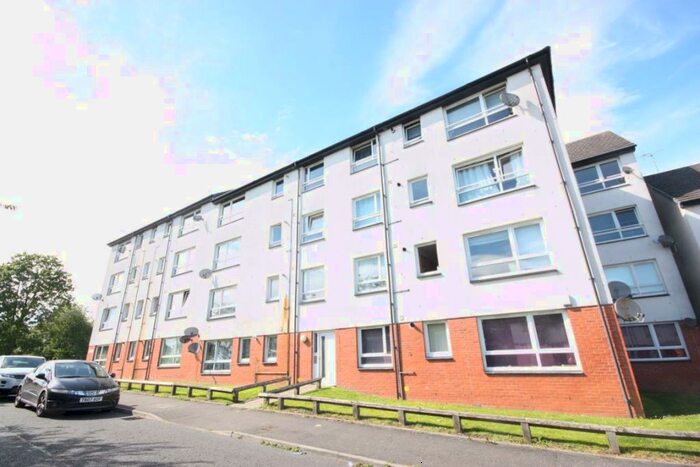 2 Bedroom Flat To Rent In Flat /, Hamiltonhill Gardens, G22