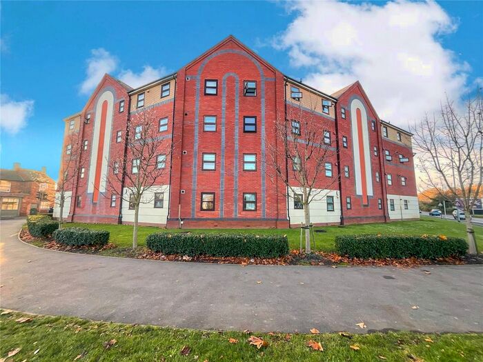 2 Bedroom Flat To Rent In Albert Road, Tamworth, Staffordshire, B79