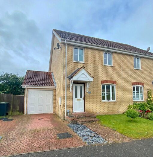 3 Bedroom Semi-Detached House To Rent In Wells Way, Debenham, IP14