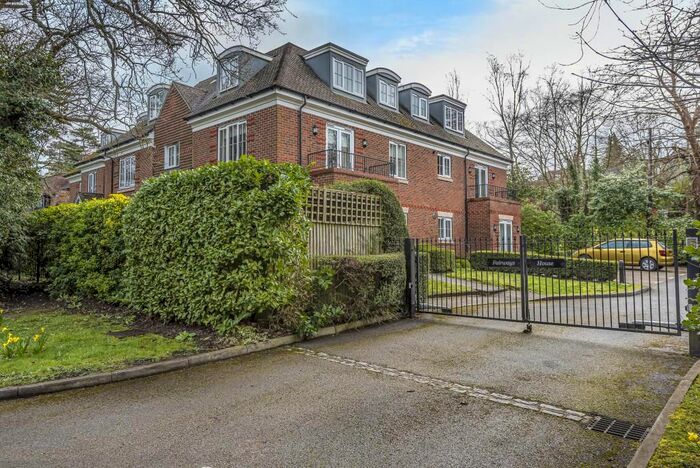 2 Bedroom Flat To Rent In Sunningdale, Berkshire, SL5