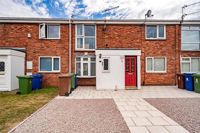 2 Bedroom Apartment For Sale In Claymore Close, Cleethorpes, North East Lincolnshire, DN35