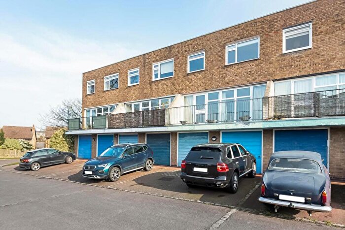 3 Bedroom Terraced House For Sale In Giles Coppice, London, SE19