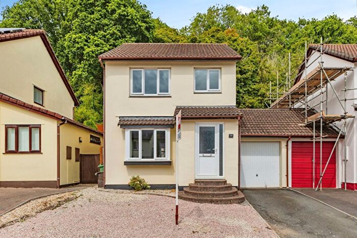 3 Bedroom Link Detached House For Sale In Barton Drive, Newton Abbot, TQ12