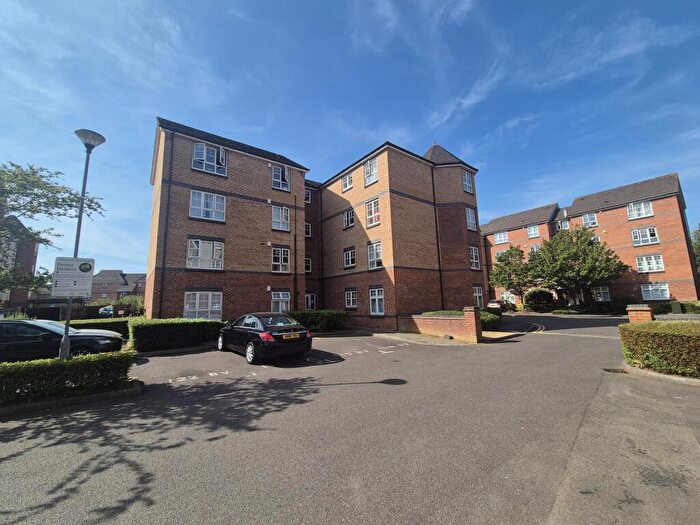 2 Bedroom Flat To Rent In Beckets View, Northampton, NN1
