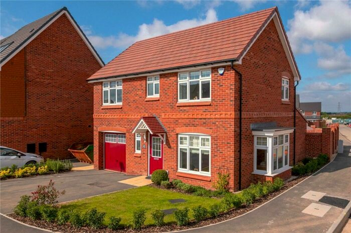 3 Bedroom Detached House To Rent In Rose Gardens, Newark, Nottinghamshire, NG24