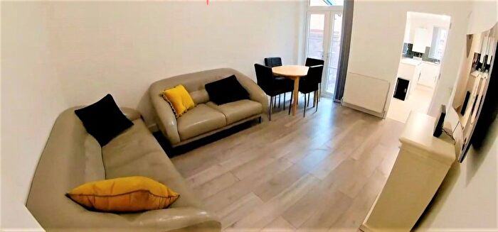 4 Bedroom Semi-Detached House To Rent In Eston Street, Manchester, M13