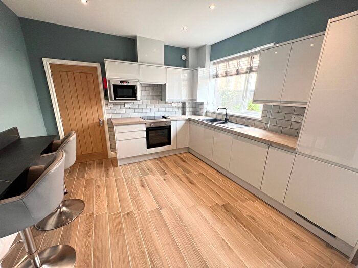 2 Bedroom Bungalow To Rent In Derbe Road, St. Annes, Lytham St. Annes, FY8