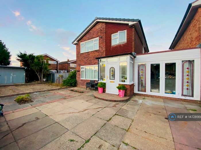 3 Bedroom Detached House To Rent In Princes Road, Eastbourne, BN23