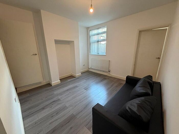 3 Bedroom Semi Detached House To Rent In Rossington Road, Nottingham, NG2