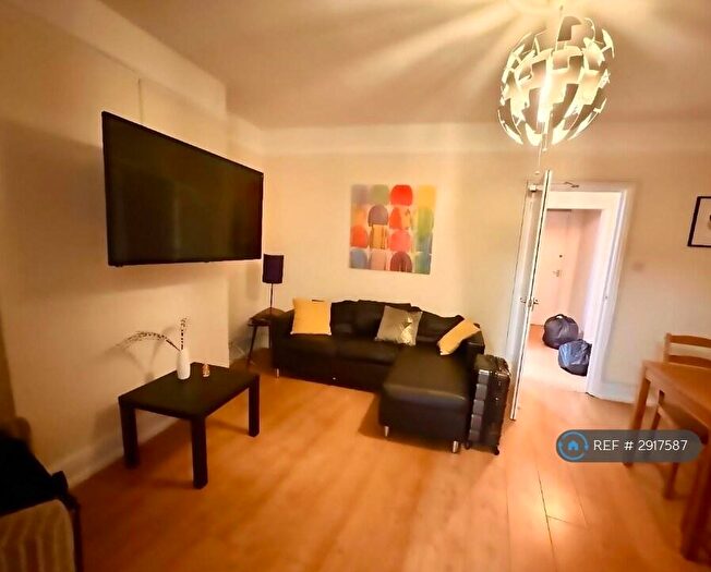 3 Bedroom Flat To Rent In Milton Road, Southampton, SO15