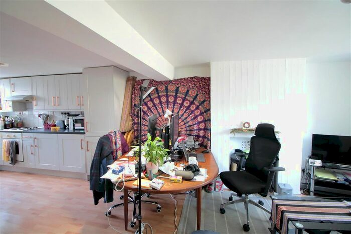 1 Bedroom Maisonette To Rent In Evelina Road, London, SE15