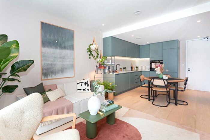 1 Bedroom Apartment To Rent In The Delamarre, Brent Cross Town, Claremont Road, Cricklewood, NW2