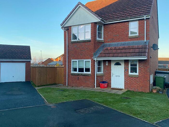 3 Bedroom Detached House To Rent In Dulas Bank, Tremont Park, Llandrindod Wells, Powys, LD1