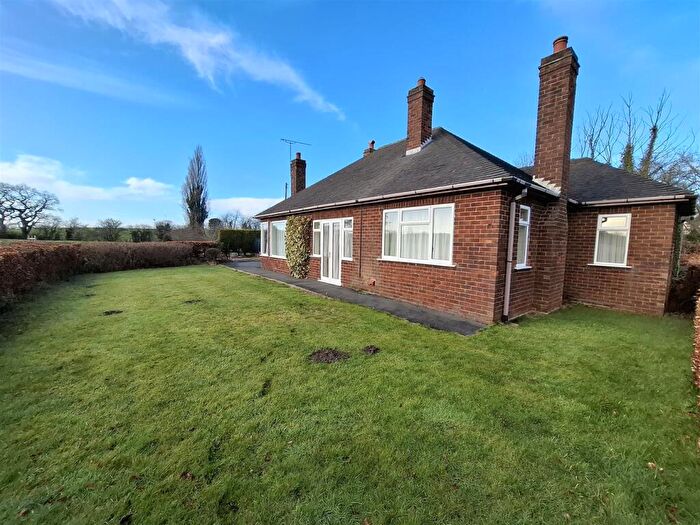 3 Bedroom Bungalow For Sale In The Bungalow, Mill End Lane, Audley, Stoke-On-Trent, ST7