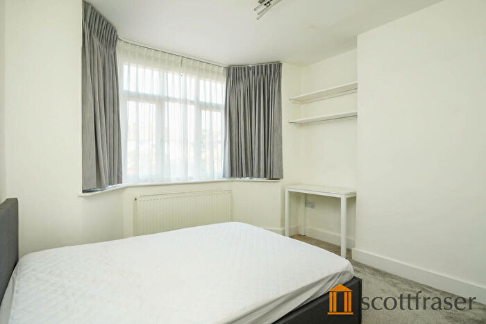 1 Bedroom Semi-Detached House To Rent In Room, Colterne Close, Headington, OX3