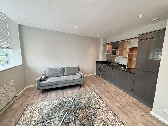 1 Bedroom Flat To Rent In Princes House, North Street, BN1