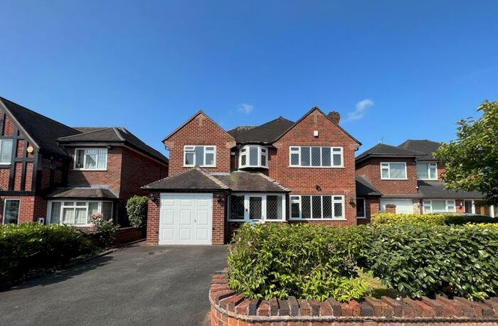 4 Bedroom Detached House For Sale In Sabrina Road, Wightwick, Wolverhampton, WV6