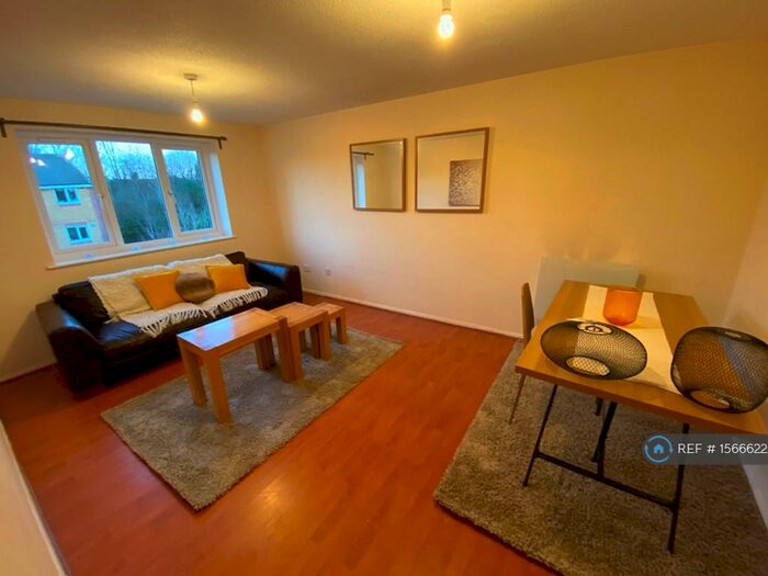 2 Bedroom Flat To Rent In Jack Clow Road, London, E15