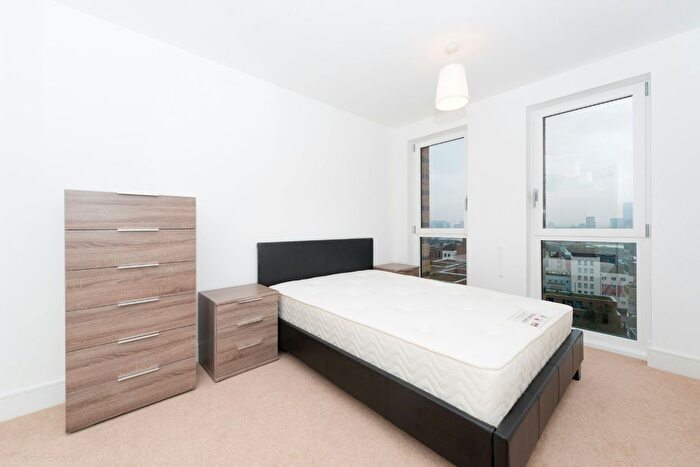 1 Bedroom Flat To Rent In Ivy Point, No The Avenue, Bow, E3