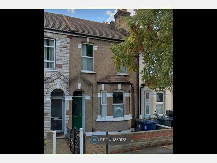 3 Bedroom Terraced House To Rent In Seaford Road, London, W13
