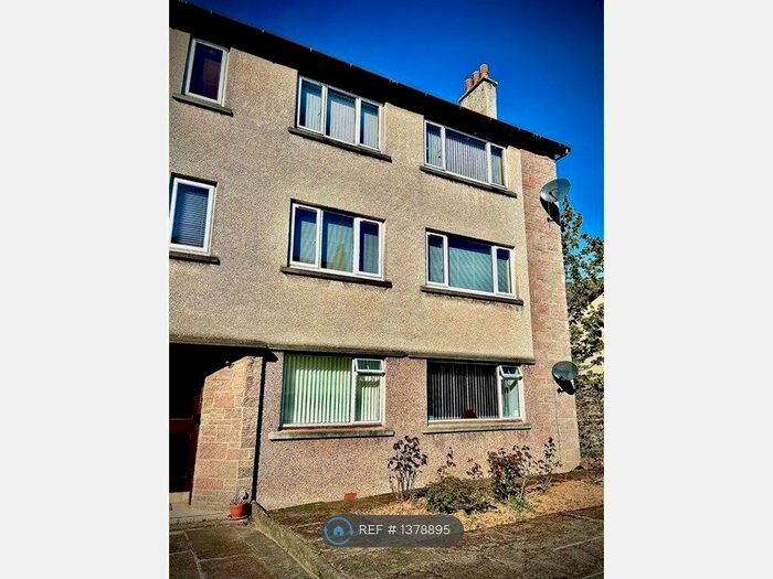 1 Bedroom Flat To Rent In Kelburn Court, Largs, KA30