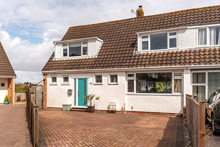 3 Bedroom Semi-Detached House For Sale In Priory Gardens, Easton-in-Gordano, Bristol, BS20