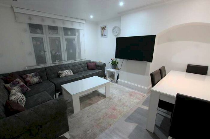 3 Bedroom Terraced House To Rent In Lillechurch Road, Dagenham, RM8