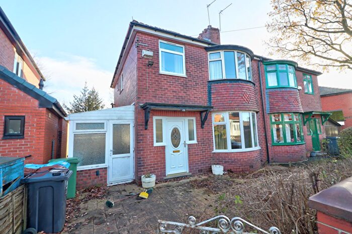3 Bedroom Semi Detached House For Sale In Phillimore Street, Oldham, OL4