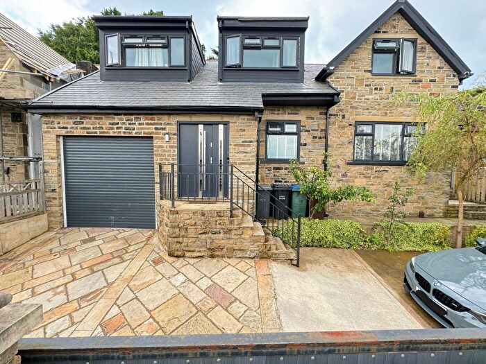6 Bedroom Property For Sale In Hill Foot, Nab Wood, Shipley, BD18