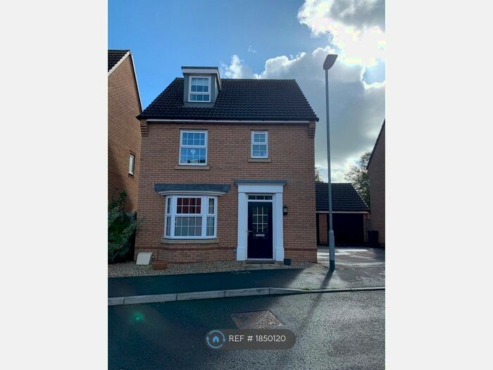 4 Bedroom Detached House To Rent In Hopkins Field, Taunton, TA3