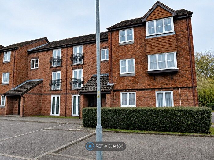 2 Bedroom Flat To Rent In Knowles Close, West Drayton, UB7