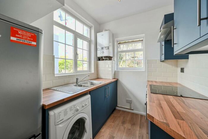 3 Bedroom Semi-Detached House To Rent In Donaldson Road, Woolwich, London, SE18