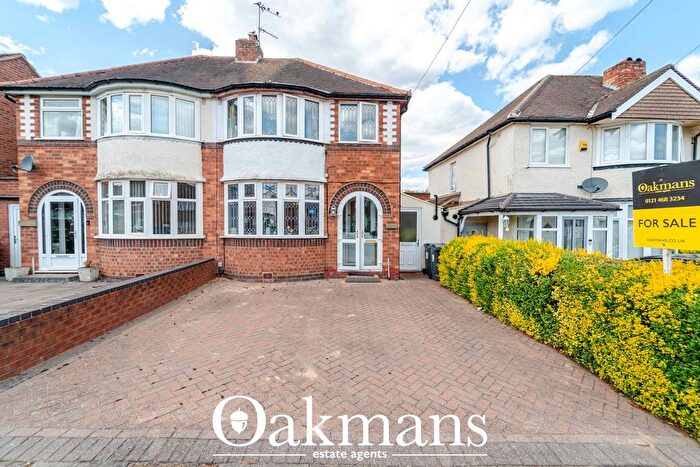 3 Bedroom Semi-Detached House For Sale In Willclare Road, Birmingham, West Midlands, B26