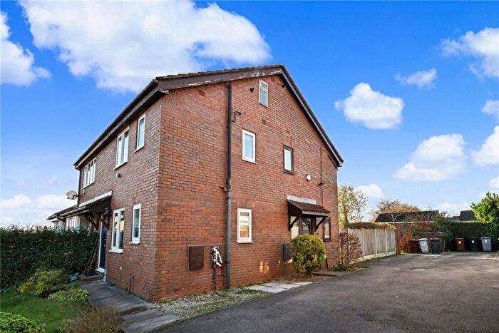 1 Bedroom Terraced House To Rent In Broadcroft Grove, Tingley, Wakefield, West Yorkshire, WF3