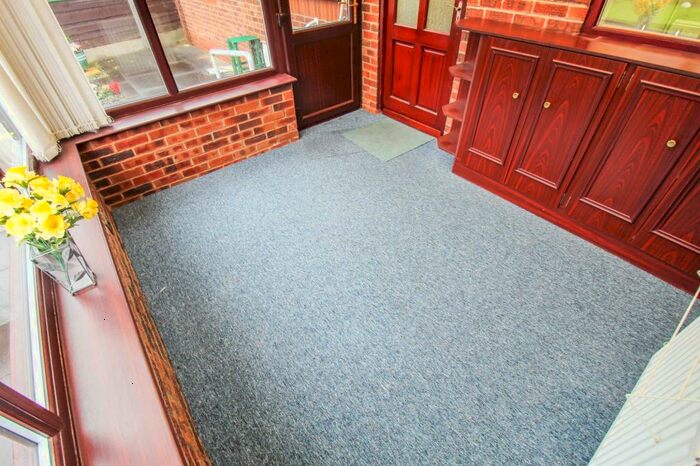 2 Bedroom Detached Bungalow For Sale In Pasture Close, Heywood, OL10
