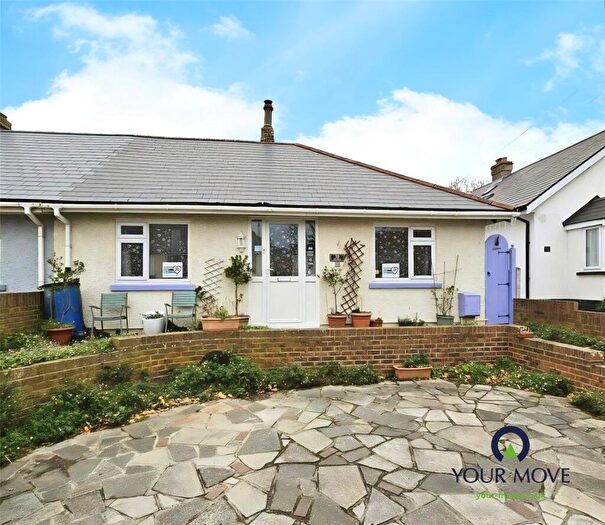 2 Bedroom Bungalow For Sale In Foads Lane, Cliffsend, Ramsgate, Kent, CT12