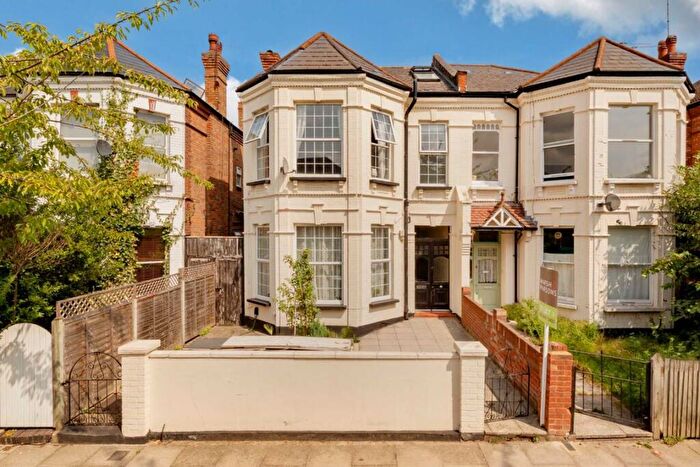 2 Bedroom Flat To Rent In Fordwych Road, Cricklewood, NW2