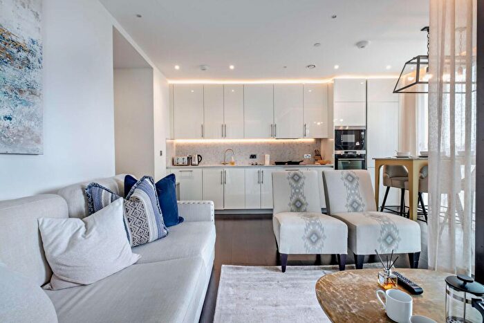 2 Bedroom Apartment To Rent In Charles Clowes Walk, Nine Elms, London, SW11