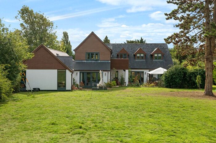 4 Bedroom Detached House For Sale In Luddington Road, Stratford-Upon-Avon, CV37
