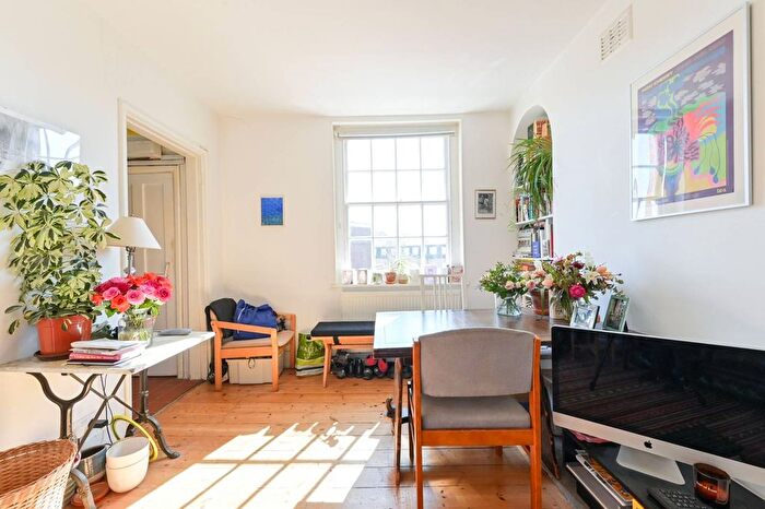 1 Bedroom Flat To Rent In Hannibal Road, Whitechapel, London, E1