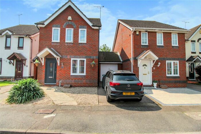 3 Bedroom House To Rent In Hastings Close, Grays, Essex, RM17