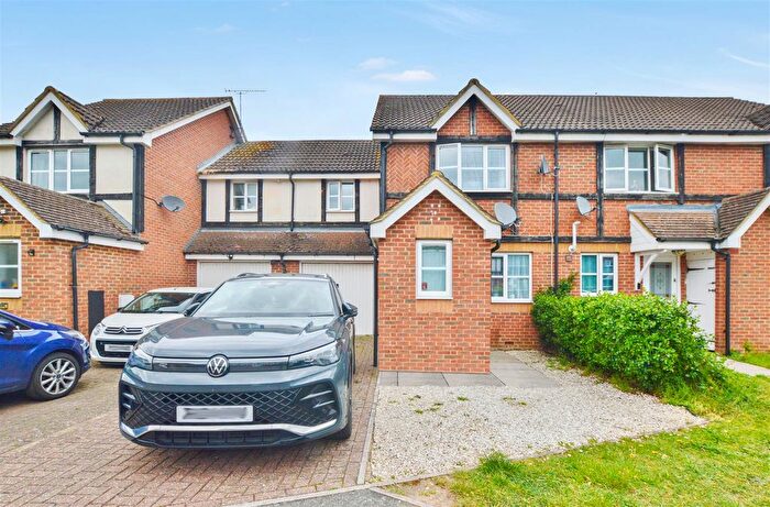 3 Bedroom Terraced House For Sale In Two Mile Drive, Cippenham, Slough, SL1