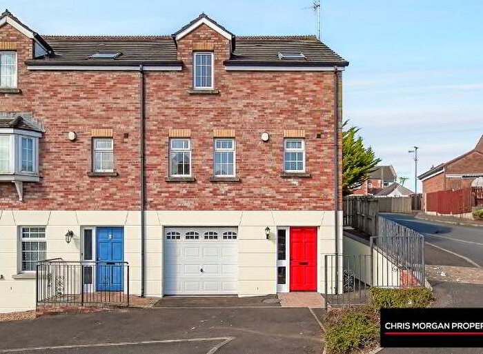 3 Bedroom End Of Terrace House For Sale In Ardglena Court, Dungannon, BT71