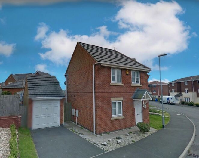 3 Bedroom Semi-Detached House To Rent In Chillington Way, Stoke-On-Trent ST68Ga ST6