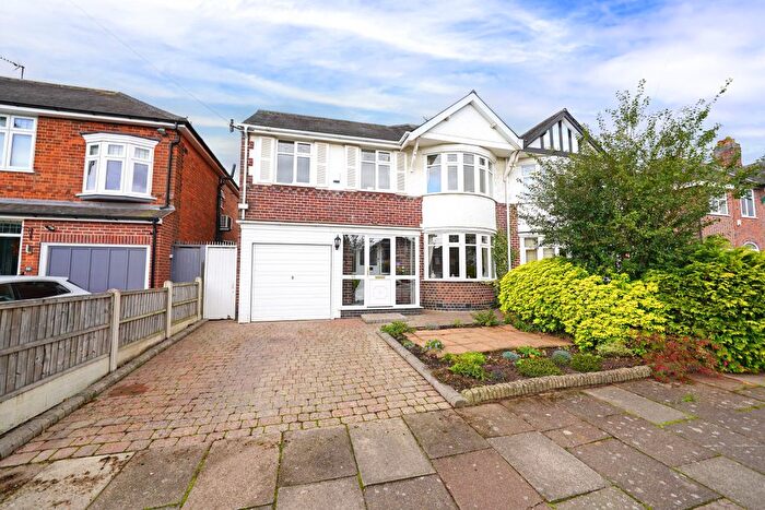 4 Bedroom Semi Detached House For Sale In Hilders Road, Western Park, Leicester, Leicestershire, LE3