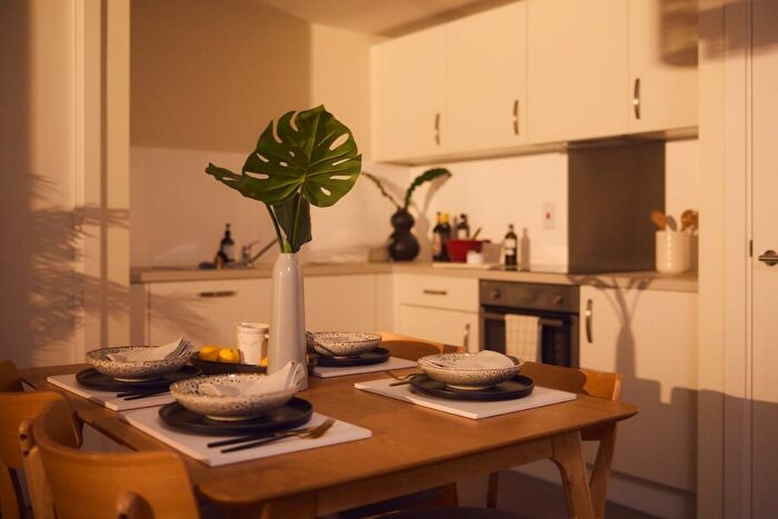 2 Bedroom Apartment To Rent In Chapel Wharf, Manchester, M3